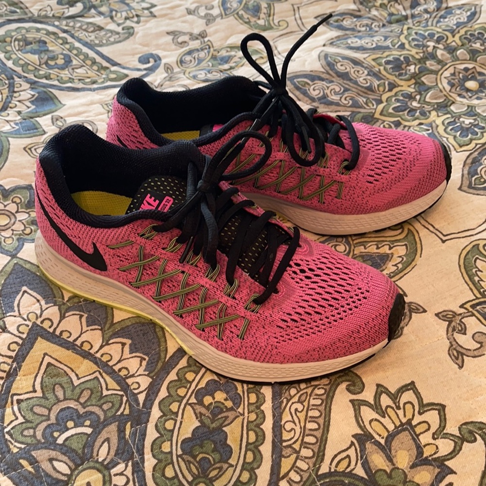 Nike Zoom Pegasus size 7.5